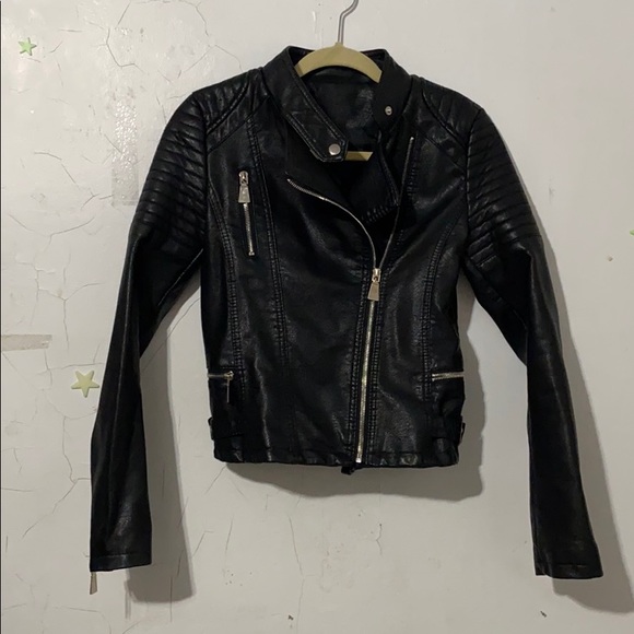Zara Jackets & Blazers - ❌ SOLD ❌ LEATHER JACKET SZ SMALL